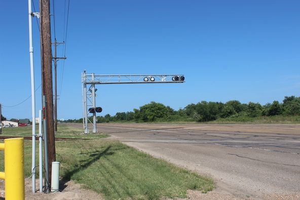 6256 SW Moody St, Victoria, TX 77905